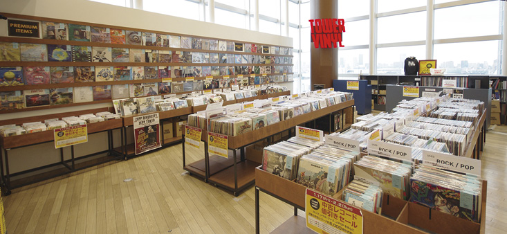 アナログ盤レコード専門店「TOWER VINYL SHINJUKU」