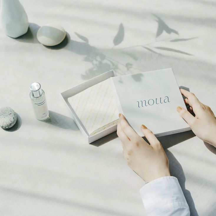 ハンカチ専門ブランド「motta（モッタ）」