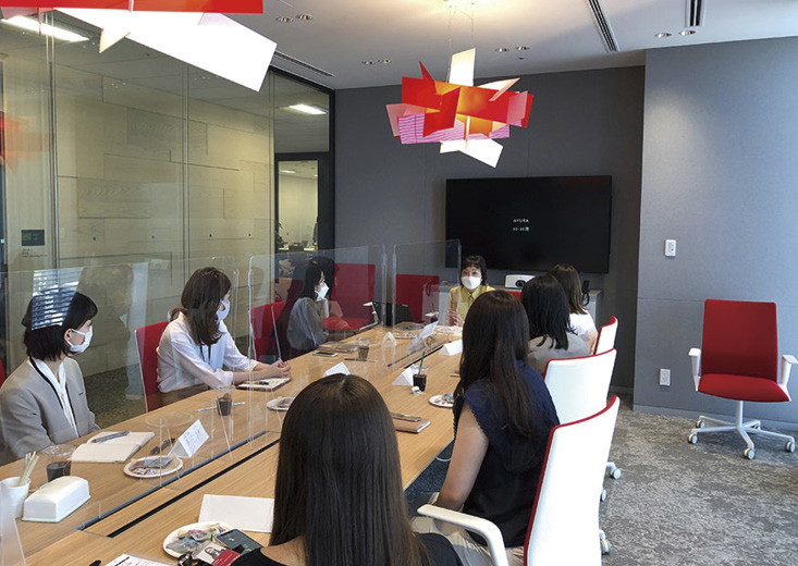 女性役員と女性社員によるメンタリングプログラム「Speak Jam」
