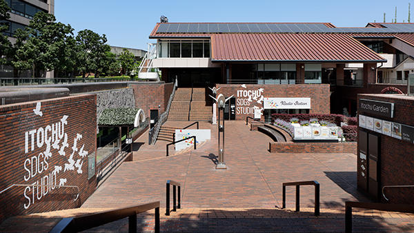 Photo by Masato Kawano (Nacasa & Partners Inc.)